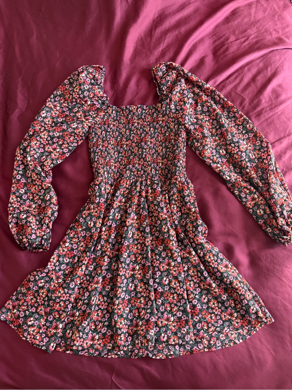 Floral Francesca’s long sleeve mini dress with ruched, square waist